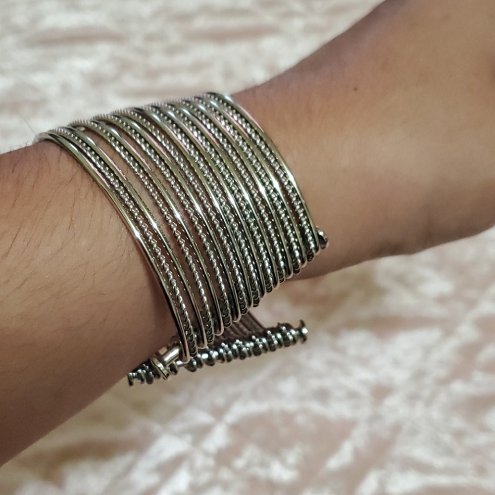 Jewelry - Picture 2 of 2